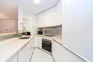 Comfortable Apartment in Marquês de Pombal - Lisbon - 1