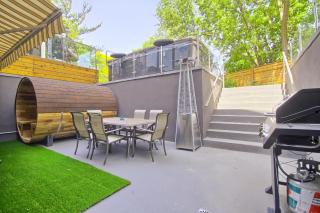 Charming and Luxurious 2BR+1Bath Guest Suite - Toronto - 6