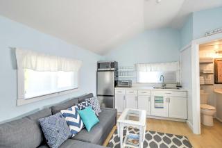 Adorable Tiny Cottage 6 with Dock on Crooked Lake - - 5