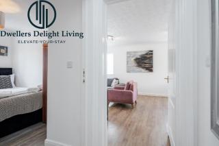 Dwellers Delight Living Ltd Serviced Accommodation Charming 3 Bedroom Flat, Chafford Hundred, Grays with Free Parking & Wifi - West Thurrock - 2