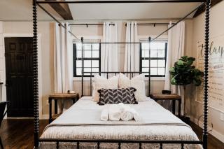 Spearfish Cottages - Spearfish - 1