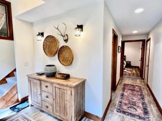 Big Mountain Basecamp - 5