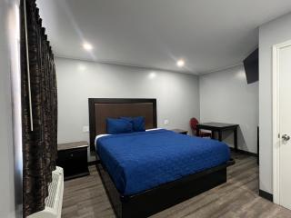 Pine tree inn - 8