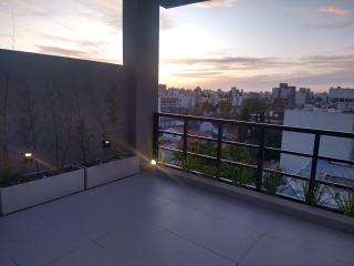Hermoso departamento zona Guemes - 9