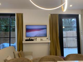 La Chaumière Luxury Domain with 2 Apartments Spa and Pool near Disneyland - 8