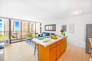 City & Ocean View Near Waikiki Beach with Parking - Honolulu - 3