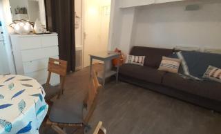 Superbe Studio accès direct à la plage de Renecros Parking privatif Tout à pied linge de lit, serviettes de bain et ménage de fin de séjour inclus - Bandol - 7