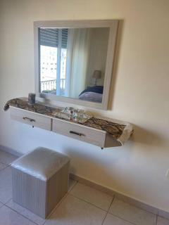 Exquisite & inviting 2 Bedroom 2 bath Balcony Fast internet - 2