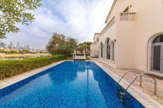 Maison Privee - Private Pool & Beach Access Villa with Cinematic Vws - Dubai - 0