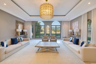 Maison Privee - Private Pool & Beach Access Villa with Cinematic Vws - Dubai - 2
