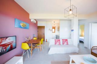 Nereus & Oceanus Beachfront Apartments, Lagonisi Beach #FeelsLikeHome - Ormos Panagias - 7