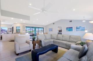 Pet-friendly waterfront home on key lot with view - 7
