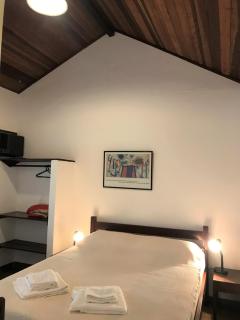 Suítes a 50 metros da Rua das Pedras - 8