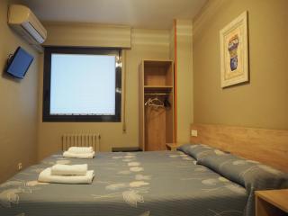Hostal Acella - Pamplona - 7