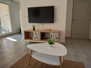 Appartement 8 personnes En face des Remparts Climatisé avec terrasse et Parking - Avignone - 6