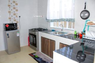 Royal Palms Executive 2& 1 bedrooms BNB Wote town - 8