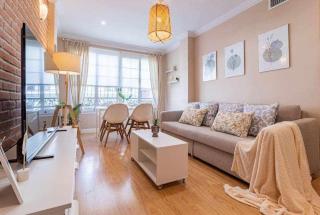 Estadio del Sevilla, 3 hab, 8 plazas y metro - 9