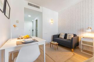 NEW Suite reformada con excelente ubicación - Sevilla - 1