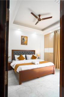 The Lodgers 1 BHK Serviced Apartment Golf Course Road Gurgaon - 9