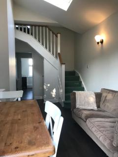 Regent Road Annexe - Surbiton - 6