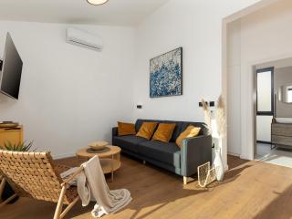 Villa Moderna San Lorenzo - 1