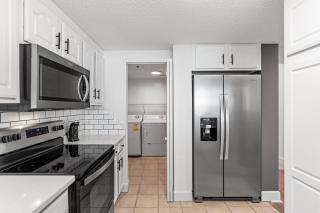 Jade East Towers 0430 by Newman-Dailey - 8
