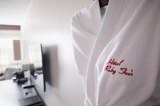 Hotel Ruby Foo's - 1