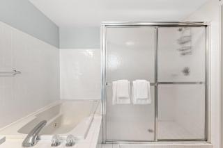 Jade East Towers 0430 by Newman-Dailey - 4