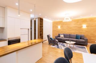 Exclusive 2 Bedrooms Apartment - 0