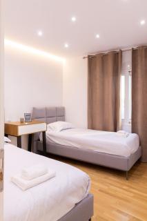 Exclusive 2 Bedrooms Apartment - Tirana - 1