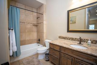 Suite Retreat with Pool Spa Gym and Tennis Court - Hurricane - 0
