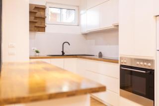 Exclusive 2 Bedrooms Apartment - Tirana - 7