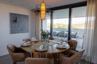 Spacious 3 Bedroom with 2 Terraces, pool, and walking distance to the beach - 9