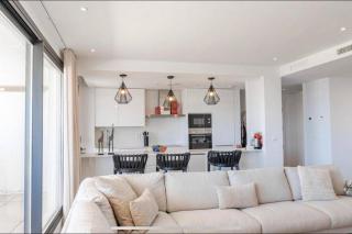 Spacious 3 Bedroom with 2 Terraces, pool, and walking distance to the beach - 2