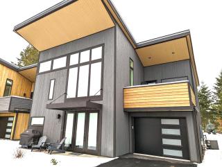 The Lark at the Quarry - 8