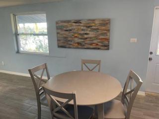 Awesome waterfront Condo #5 - Punta Gorda - 2