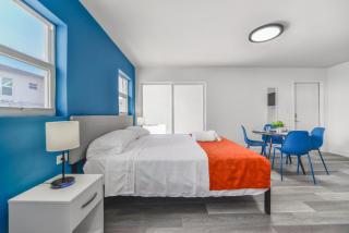 Beachfront Getaway Studio with Parking - M21 - Hollywood - 4