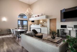 SureStay Hotel by Best Western Grants - Grants - 6