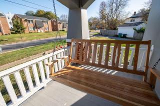 Globetrotters Suite in Historic Richmond w Patio - 7