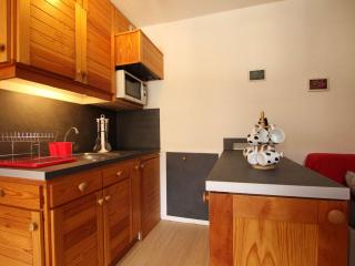 Studio 4 pers, pied de pistes à Chantemerle, Wi-Fi, proche commerces - FR-1-330E-49 - Serre Chevalier - 8