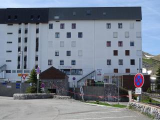 Appartement 6 pers. au pied des pistes avec balcon et accès commercial direct - FR-1-602-8 - Arette - 3