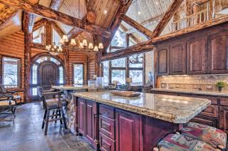 Delightful Cabin Vacation Rental with Fire Pit! - Duck Creek Village - 1