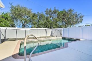 Venice Vacation Rental w/ Pool, Near Beaches - 9
