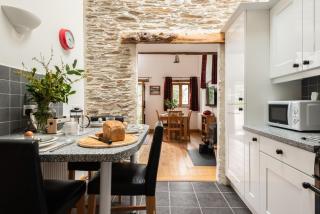Water Mill at East Trenean Farm -Luxury Cornish Cottage sleeping 4 with hot tub, private garden, rural views and EV facilities - East Looe - 9