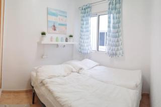 2 Bedroom Apartment Torrevieja 100 m to Playa De Los Locos ,Pool - Torrevieja - 9