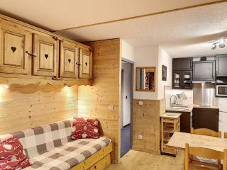 Spacieux 2 pièces rénové, skis aux pieds, 4 pers, Les Menuires, 30m², Wi-Fi, parking - FR-1-178-126 - Les Menuires - 0