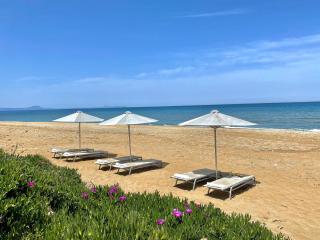 Golden Sand Beach Villa - 5