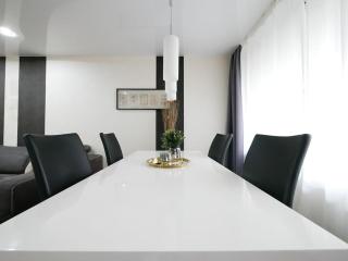 61 m2 Erdgeschosswohnung mit eigenem Parkplatz vorm Haus - Osnabrück - 9