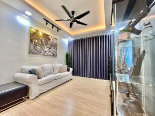 Medina Homestay Batu Burok Beach - Kuala Terengganu - 2