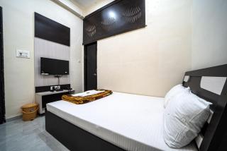 Hotel Saheb - Kolhapur - 6